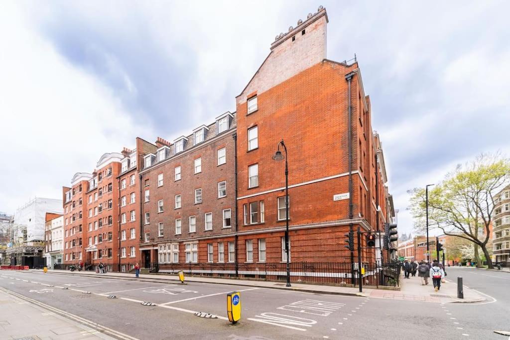 Beautiful One Bedroom Flat In Tavistock Place 런던 외부 사진