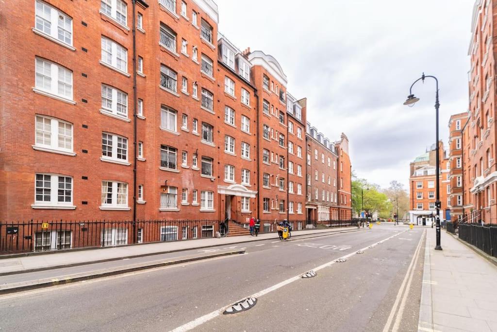 Beautiful One Bedroom Flat In Tavistock Place 런던 외부 사진