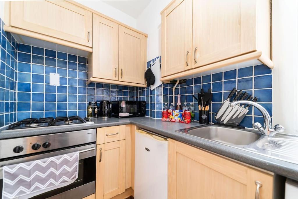 Beautiful One Bedroom Flat In Tavistock Place 런던 외부 사진